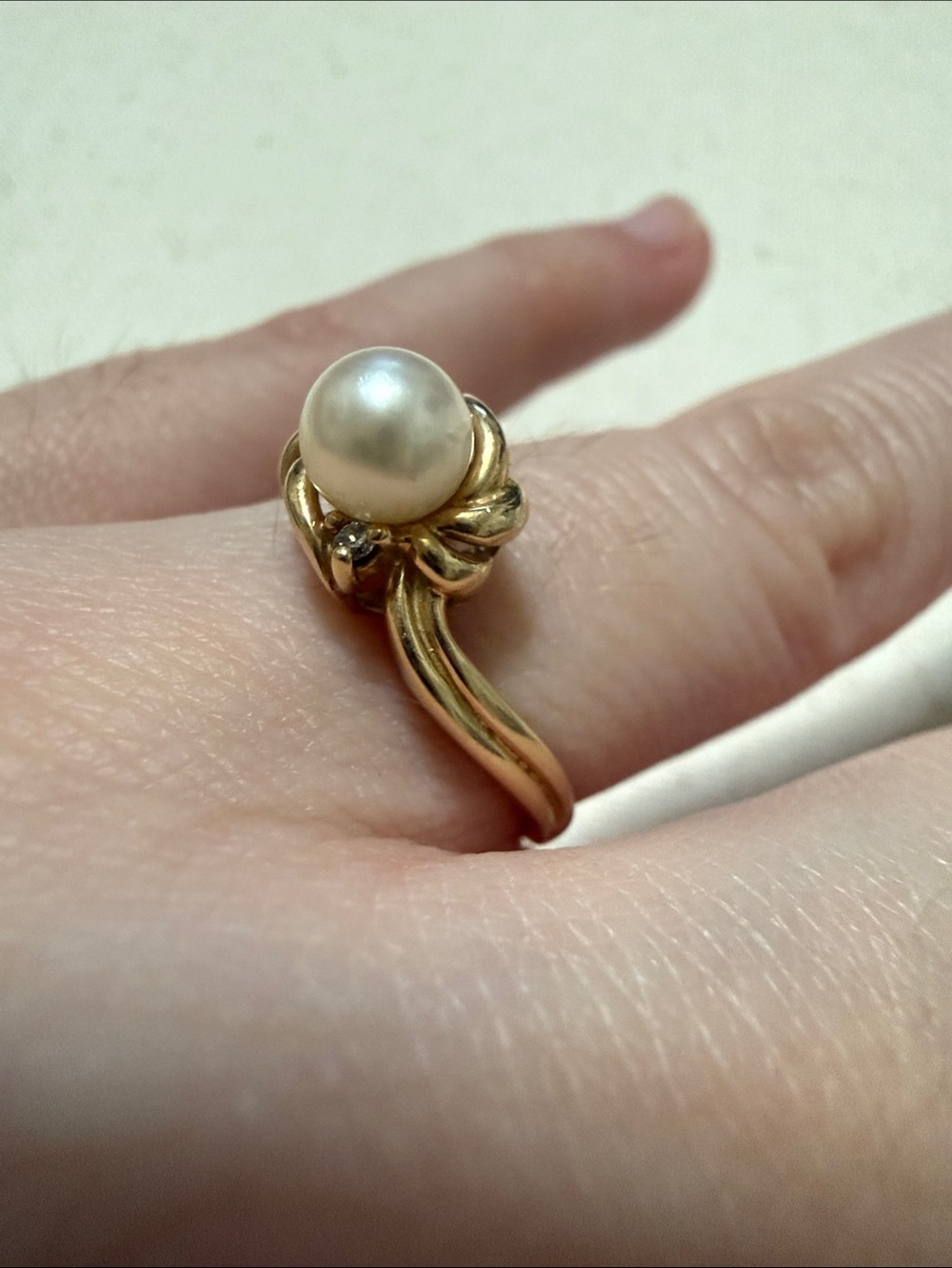 Stunning 14K Gold Swirl Ring W/Pearl & Diamond size 6 - Picture 7 of 17
